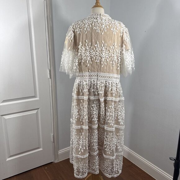 Ivy City Co. Cream Lace Midi Dress - Picture 8 of 15